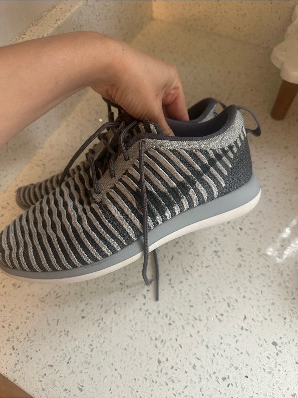 Nike Youth Shoes - Picture 2 of 4